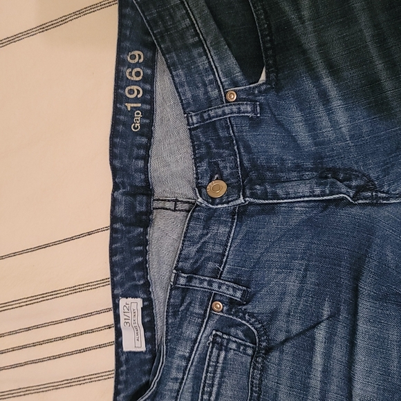 GAP Jeans - Picture 2 of 3
